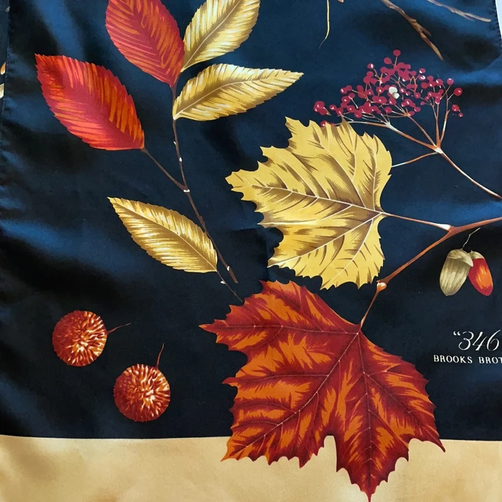 Brooks Brothers 💯% Silk Scarf